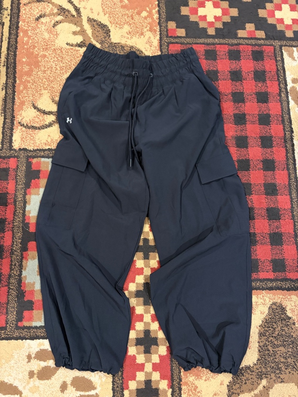 Women’s Under Armour loose baggy capri